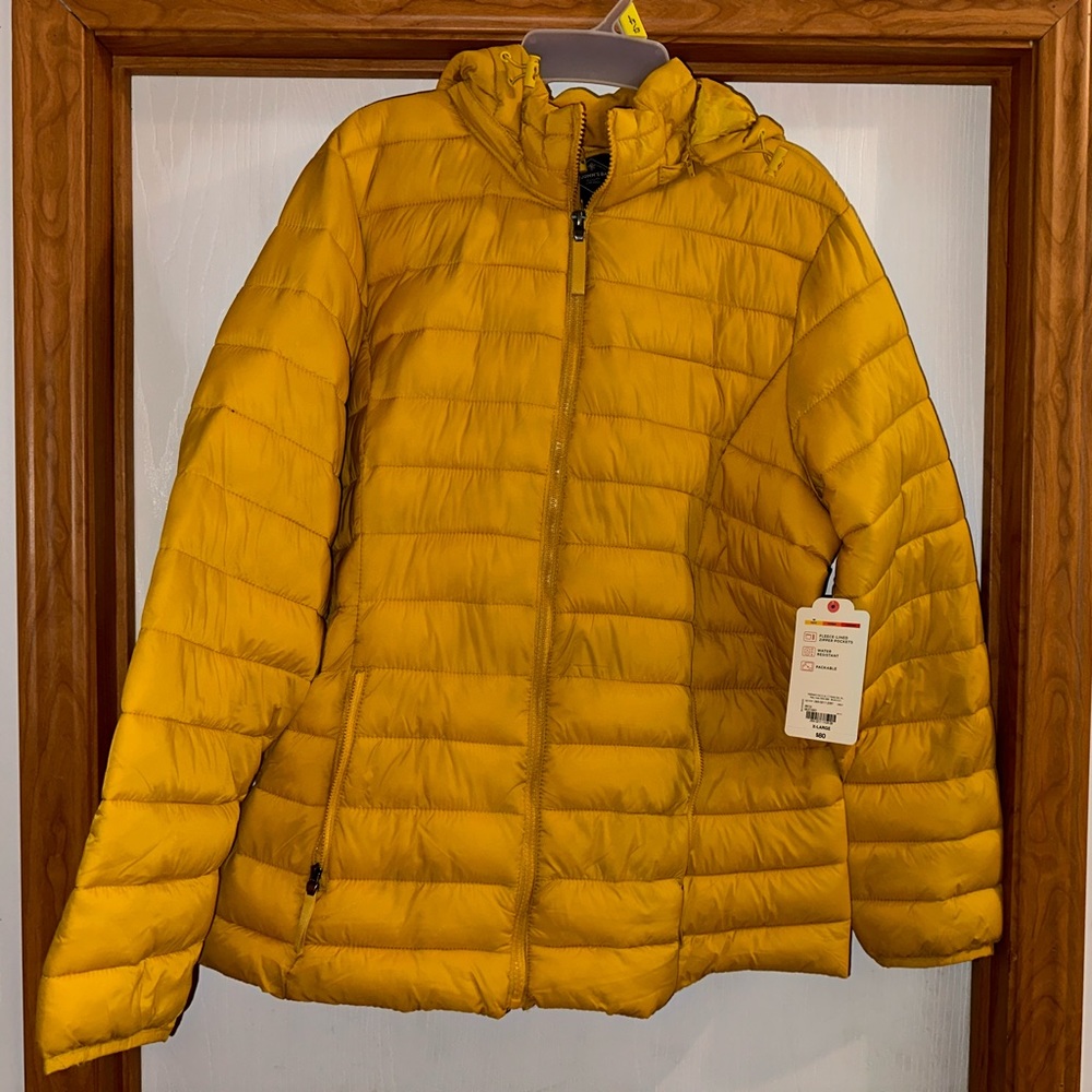 Light weight jacket, color mustard, extra large women New with tag